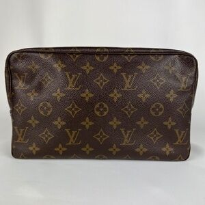 LOUIS VUITTON TROUSSE TOILETTE 28